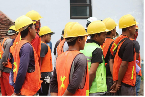 construction-workers construction-workers